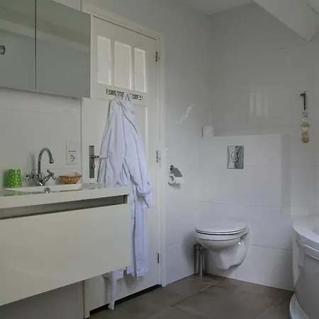 Couette-café Rechthuis Zouteveen 4*