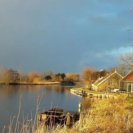Bed & Breakfast Rechthuis Van Zouteveen