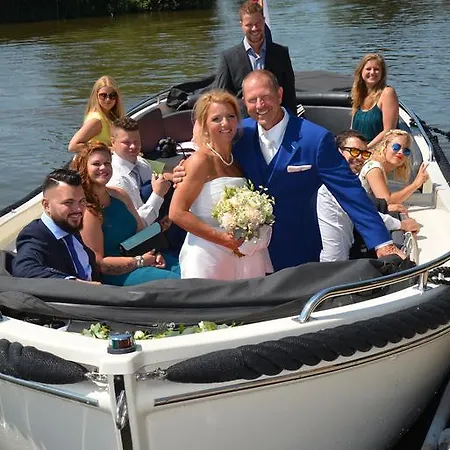 Bed & Breakfast Rechthuis Van Zouteveen