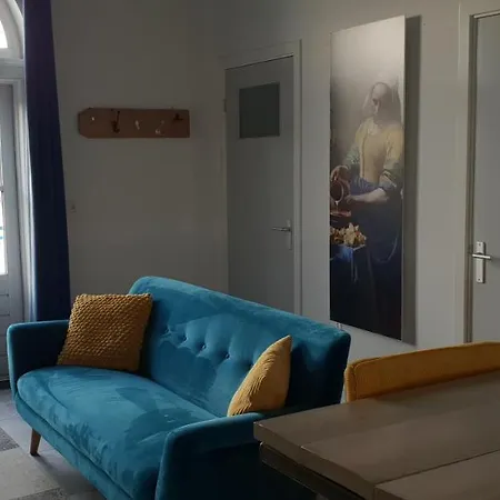 Rechthuis Van Zouteveen Bed & Breakfast
