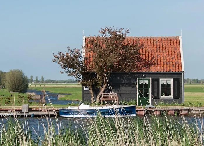 Rechthuis Zouteveen Bed and breakfast 4*