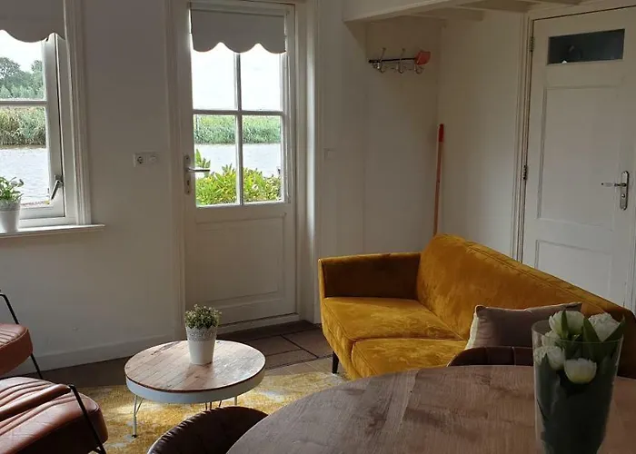 Rechthuis Zouteveen Oda ve Kahvaltı Schipluiden