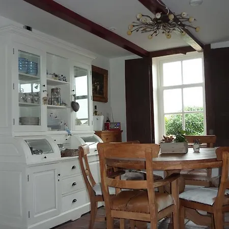 Rechthuis Zouteveen 4*