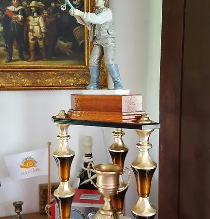 Rechthuis Zouteveen Bed & Breakfast 4*